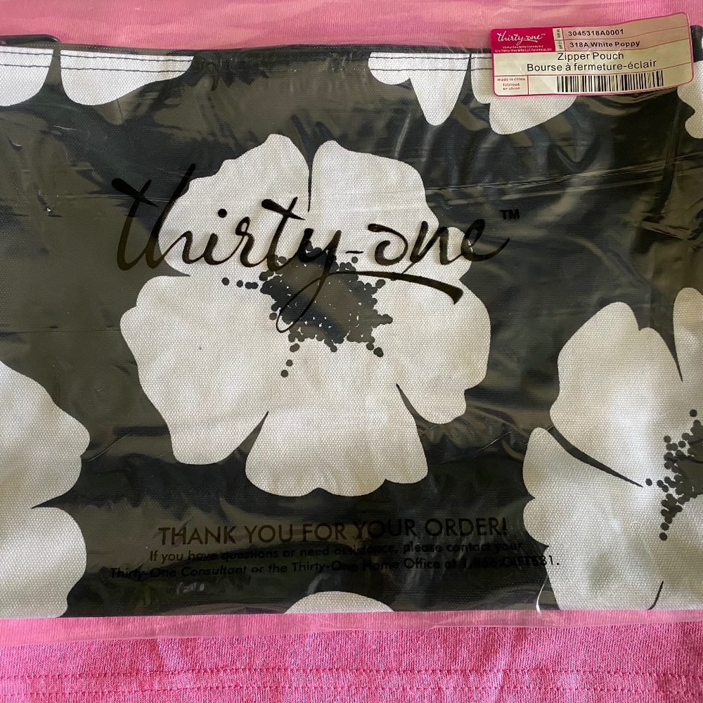 Thirty One Zipper Pouch-White Poppy